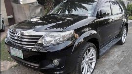 Sell Black 2010 Toyota Fortuner in Quezon City