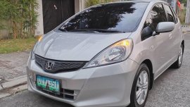 Selling Silver Honda Jazz 2012 in Manila