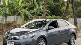 Selling Grey Toyota Corolla altis 2014 in Makati