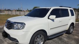 Selling White Honda Pilot 2013 in Malolos