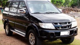 Black Isuzu Crosswind 2005 for sale in Quezon