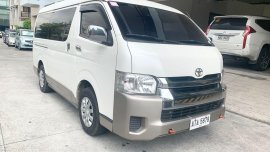 Selling Pearl White Toyota Hiace 2015 in Quezon