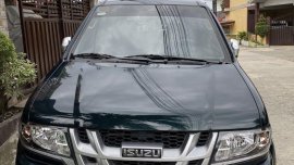Selling Black Isuzu Crosswind 2017 in Davao
