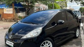 Selling Black Honda Jazz 2012 in Marikina