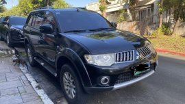 Selling Black Mitsubishi Montero Sport 2013 in Pasig
