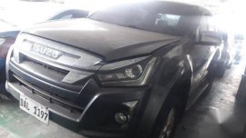 Selling Silver Isuzu D-Max 2018 in Makati