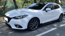 White Mazda 3 2015 for sale in Las Piñas