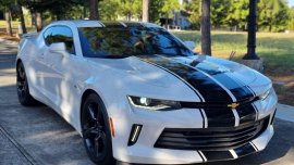 White Chevrolet Camaro 2017 for sale in Las Piñas