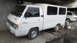 Pearl White Mitsubishi L300 2008 for sale in Santo Tomas