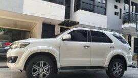 Pearl White Toyota Fortuner 2015 for sale in Automatic