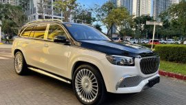 Selling Black and White Mercedes-Benz GLS600 2022 in Makati