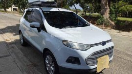 SELLING 2015 White Ford EcoSport 1.5 L Trend AT