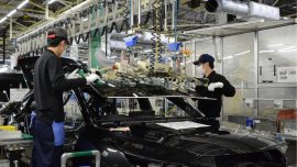 Russia-Ukraine war could cut global light vehicle production 
