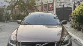 2010 Volvo XC60 Wagon at low price. Rush sale!