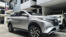 Selling Silver Toyota Rush 2018 in Quezon City