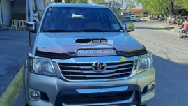 Toyota Hilux G 4x2 MT - Diesel