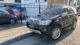 Black Toyota Fortuner 2010 for sale in Automatic