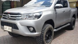 Selling Silver Toyota Hilux 2018 in Pasig