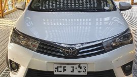 Pearl White Toyota Corolla altis 2016 for sale in Pasay