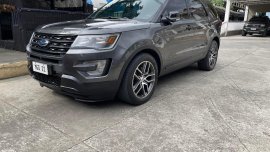 Selling Grey Ford Explorer 2016 in Imus