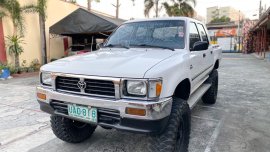 White Toyota Hilux 1995 for sale in Manual