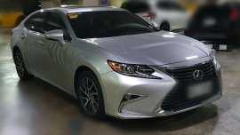 Selling Silver Lexus ES350 2016 in Pasig