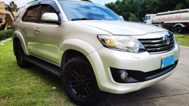 White Toyota Fortuner 2012 for sale in Automatic
