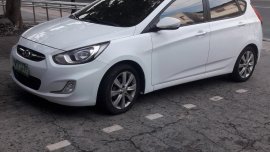 White Hyundai Accent 2014 for sale in Las Piñas