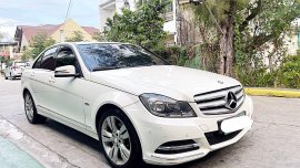 Selling White Mercedes-Benz C200 2012 in Bacoor