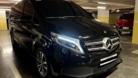 Selling Black Mercedes-Benz V-Class 2021 in Las Piñas