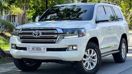 Pearl White Toyota Land Cruiser 2011 for sale in Manila