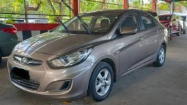 Selling Silver Hyundai Accent 2013 in Quezon 