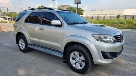 Selling Silver Toyota Fortuner 2013 in Manila