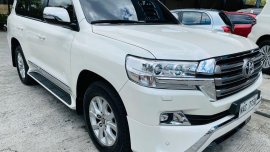 Pearl White Toyota Land Cruiser 2017 for sale in Automatic