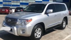 Selling Silver Toyota Land Cruiser 2014 in Manila