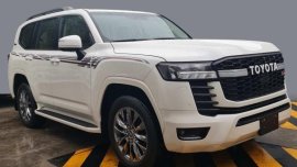 Pearl White Toyota Land Cruiser 2022 for sale in Quezon 