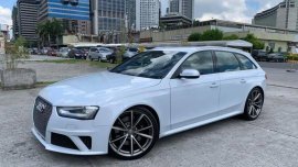 Selling Pearl White Audi RS4 2014 in Pasig