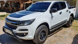 Selling White Chevrolet Colorado 2017 in Dumaguete