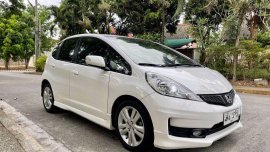 White Honda Jazz 2013 for sale in Las Pinas