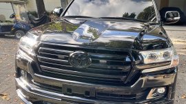 Selling Black Toyota Land Cruiser 2017 in Marikina