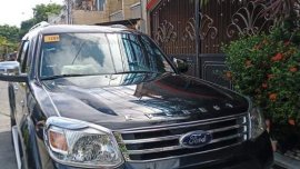 Selling Black Ford Everest 2014 in Quezon 