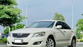Selling Pearl White Toyota Camry 2008 in Makati