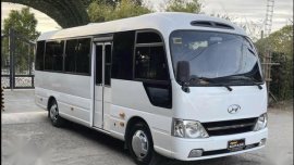 White Hyundai County 2019 for sale in Quezon 