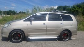 Selling Silver Toyota Innova 2009 in Santa Ana