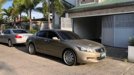 Selling Silver Honda Accord 2010 in Quezon 