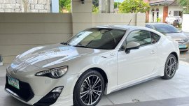 Pearl White Toyota 86 2013 for sale in Angeles