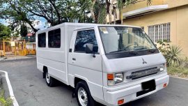 Selling White Mitsubishi L300 2016 in Las Piñas