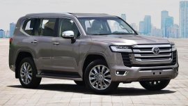 Selling Silver Toyota Land Cruiser 2022 in Quezon 