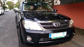 Selling Black Toyota Fortuner 2006 in Makati