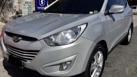 Selling Silver Hyundai Tucson 2010 in Angeles